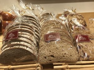 ライ麦パンが買えるパン屋さん☆