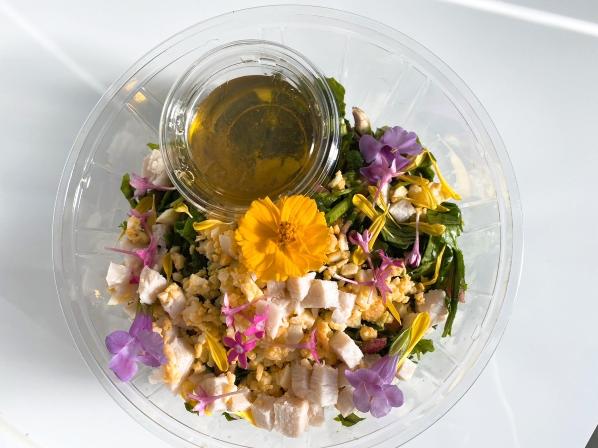 店舗近く！大満足のサラダボウル☆