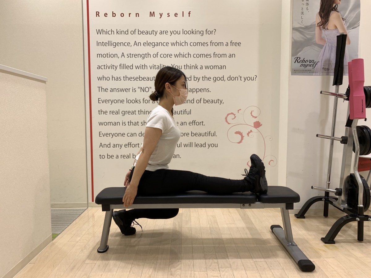 裏モモのストレッチ?