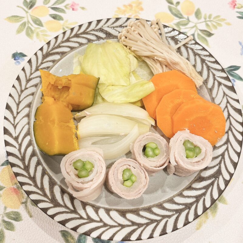 蒸し野菜でヘルシーごはん😋