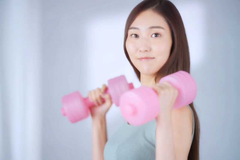 女性のためのダイエット×筋トレのメリットって？