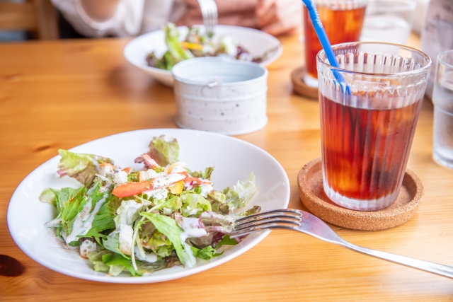外食が多いけれどダイエットしたい！ リボーンマイセルフはそんな方も応援します