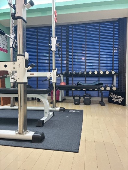 猛暑でも安全に痩せられる理由。大濠公園でダイエットするなら屋内パーソナルジムが向いているワケ