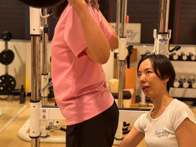【梅田】女性専用ジムのトレーナーが解説！女性のボディメイク「あるある」とお悩み解消法｜リボーンマイセルフ梅田店